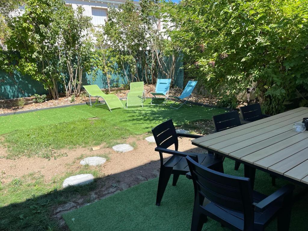 Holiday home Belle Maison 12p 6 Couchages Centre Avec Jardin Tours