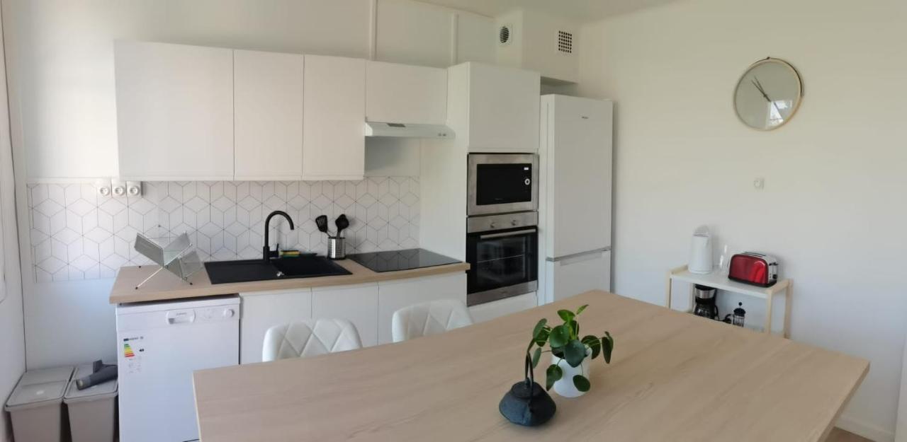 Holiday home Belle Maison 12p 6 Couchages Centre Avec Jardin Tours